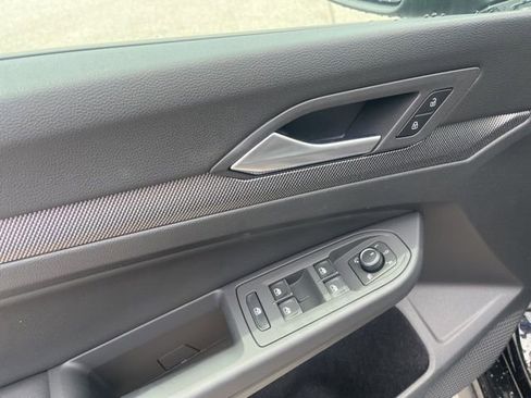 New 2025 Volkswagen GTI SE FWD image 7