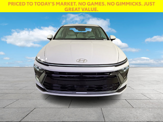 Used 2026 Hyundai Sonata SE FWD image 3