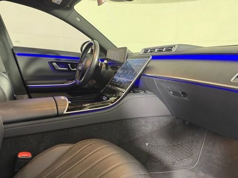 Used 2022 Mercedes-Benz S 500 4MATIC image 32