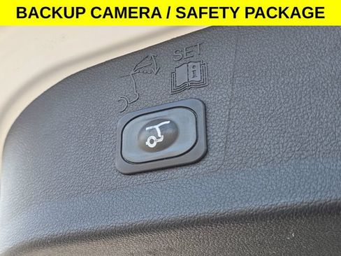 Used 2019 Ford Escape SEL AWD/4WD image 32