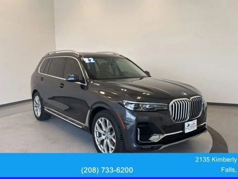 Used 2022 BMW X7 xDrive40i w/ Premium Package AWD/4WD image 1