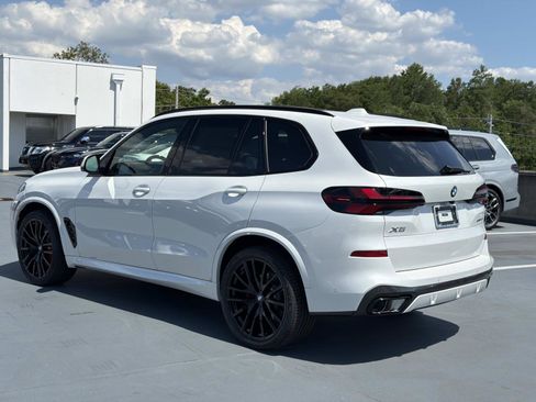 New 2026 BMW X5 sDrive40i w/ Executive Package RWD image 5