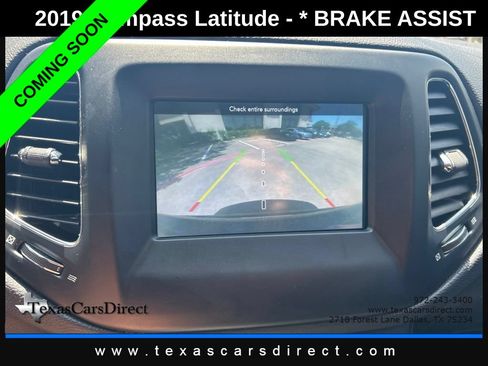 Used 2019 Jeep Compass Latitude FWD image 8