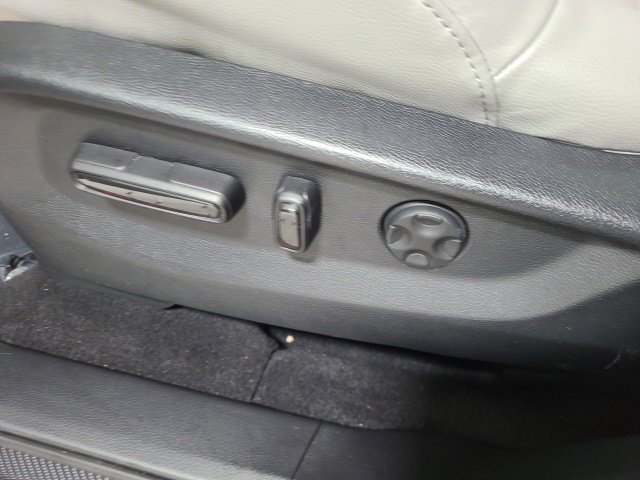 Used 2020 Honda CR-V EX-L image 19