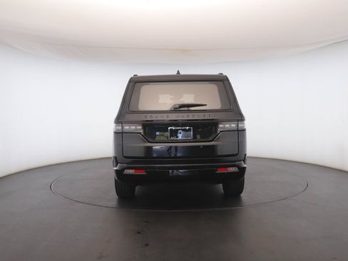 Used 2024 Jeep Grand Wagoneer Series II Obsidian w/ Quick Order Packagew 28T AWD/4WD image 29