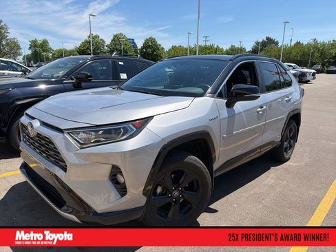 Used 2021 Toyota RAV4 XSE w/ XSE Grade Weather Package AWD/4WD image 1