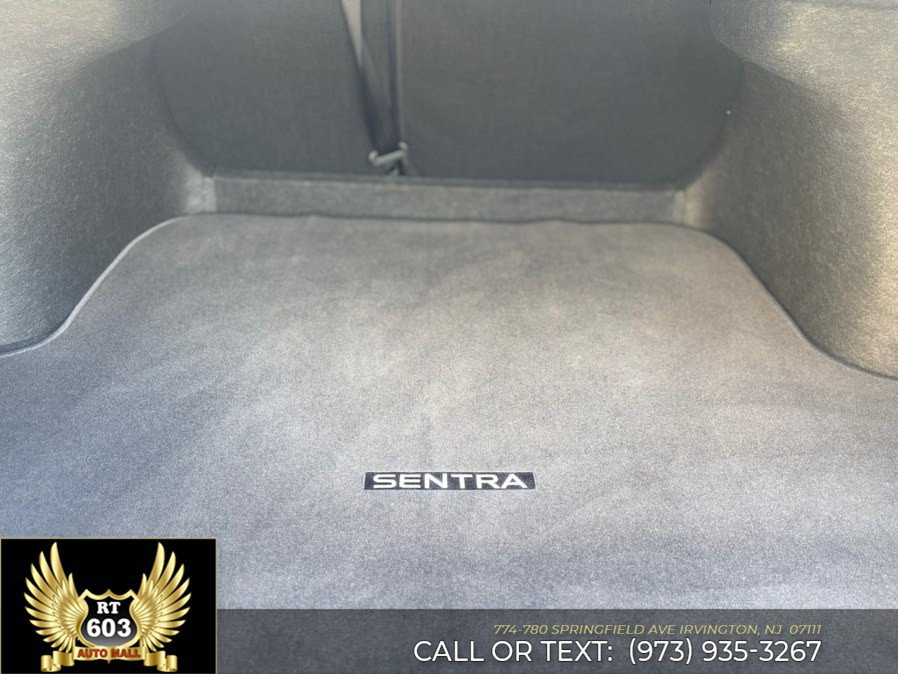 Used 2026 Nissan Sentra SR w/ Floor Mat Package FWD image 7