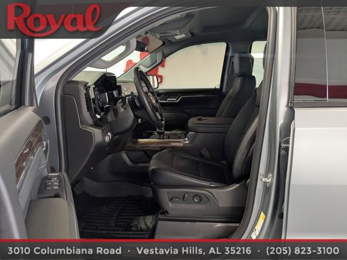 Used 2024 GMC Sierra 1500 Elevation w/ X31 Off-Road Package AWD/4WD image 15
