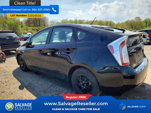 Used 2012 Toyota Prius Two FWD image 3