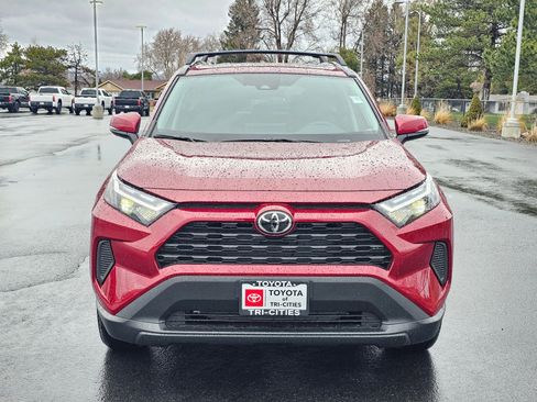 New 2025 Toyota RAV4 XLE image 7