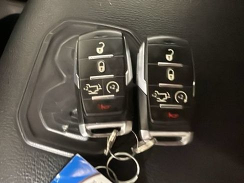 Used 2023 RAM 1500 Laramie AWD/4WD image 21