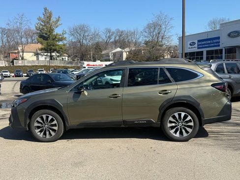 Used 2023 Subaru Outback Limited image 9