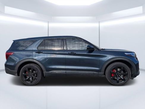 Used 2022 Ford Explorer ST w/ ST High-Performance Pack image 2