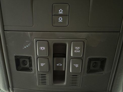 Used 2021 Volkswagen Atlas SEL FWD image 41