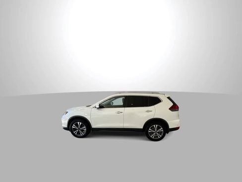 Used 2019 Nissan Rogue SV w/ Premium Package AWD/4WD image 5