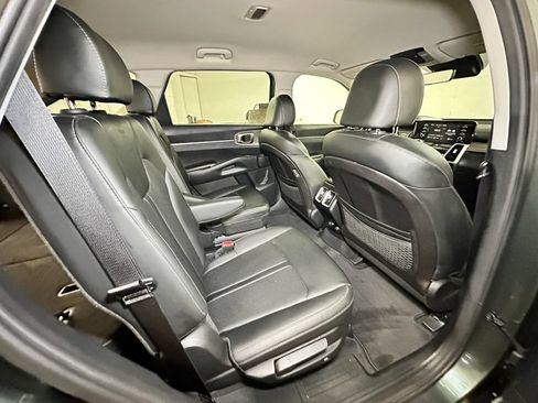 Used 2021 Kia Sorento EX AWD/4WD image 30
