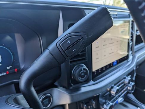 Used 2025 Ford F450 Platinum w/ FX4 Off-Road Package image 28