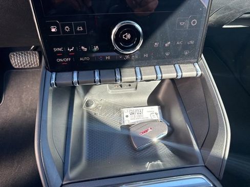 New 2026 GMC Terrain Elevation image 23