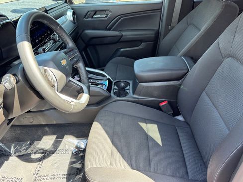 Used 2023 Chevrolet Colorado LT w/ LT Convenience Package II AWD/4WD image 21