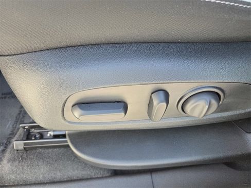 Certified 2024 Chevrolet Equinox LS w/ LS Convenience Package image 6