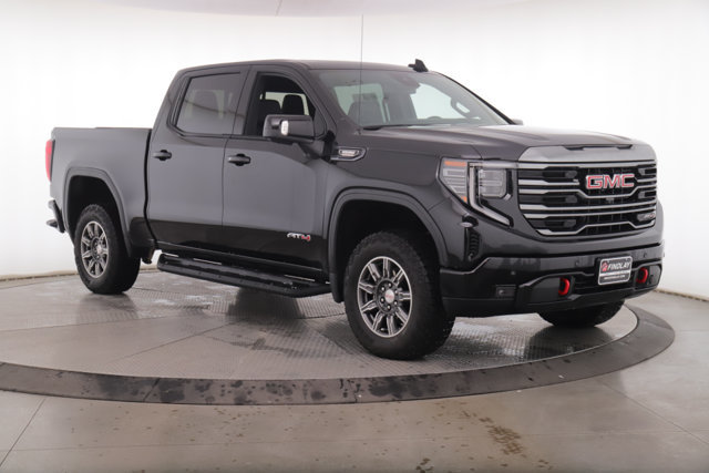 Used 2024 GMC Sierra 1500 AT4 w/ AT4 Preferred Package AWD/4WD image 2