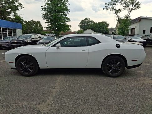 Used 2021 Dodge Challenger SXT w/ Driver Convenience Group AWD/4WD image 4