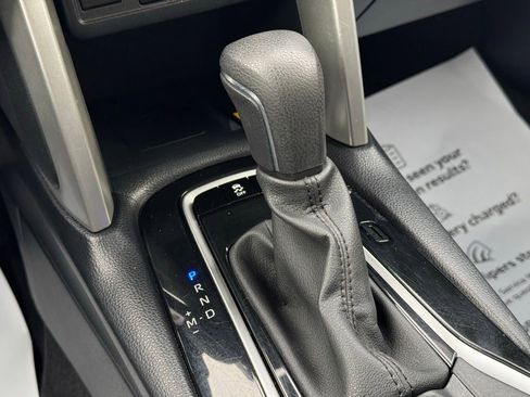 Used 2023 Toyota Corolla Cross LE image 40