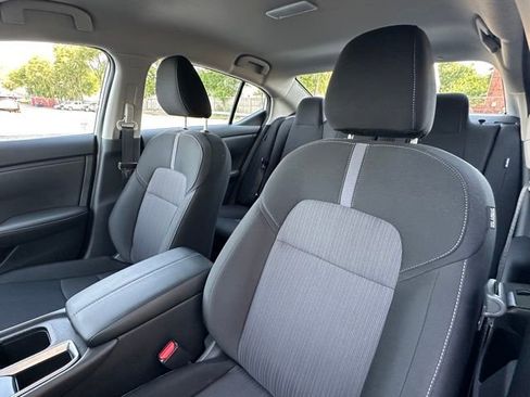 Used 2025 Nissan Sentra SV FWD image 23