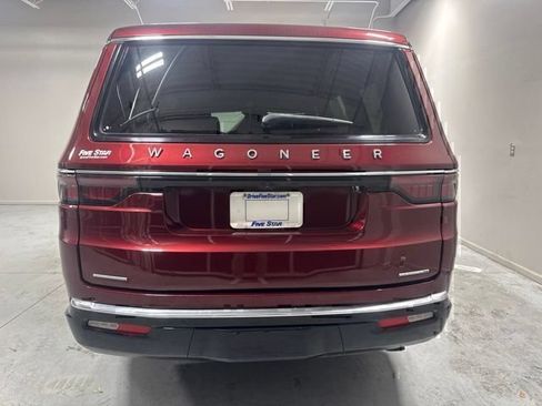 Used 2022 Jeep Wagoneer Series III AWD/4WD image 7
