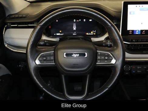 Used 2022 Jeep Compass Limited w/ Elite Group AWD/4WD image 7
