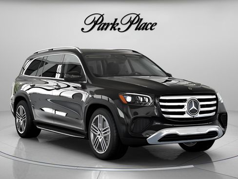 New 2026 Mercedes-Benz GLS 450 450 image 31