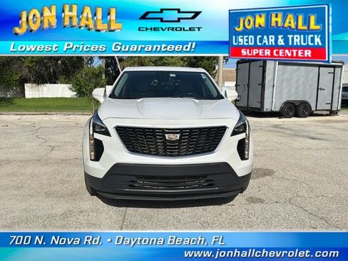 Used 2022 Cadillac XT4 Luxury w/ Driver Awareness Package FWD image 14