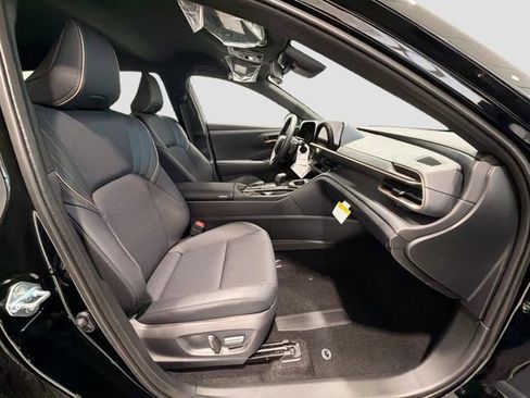 New 2026 Toyota Crown Signia image 22