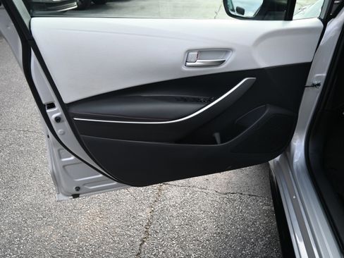 Used 2024 Toyota Corolla SE image 15