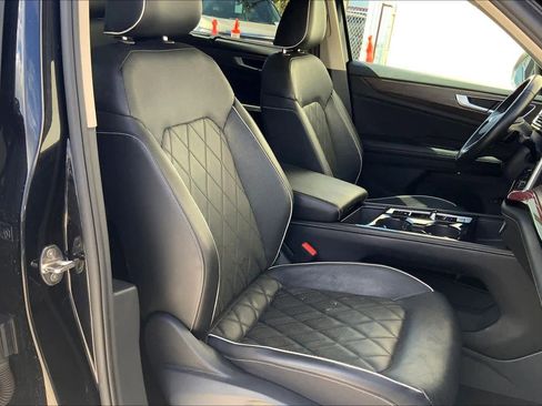 Used 2024 Volkswagen Atlas SEL Premium R-Line image 14