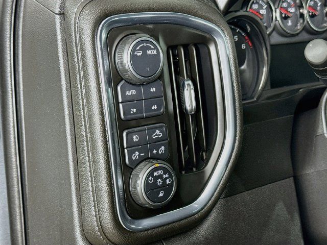 Used 2021 Chevrolet Silverado 1500 LT Trail Boss w/ Convenience Package II AWD/4WD image 12