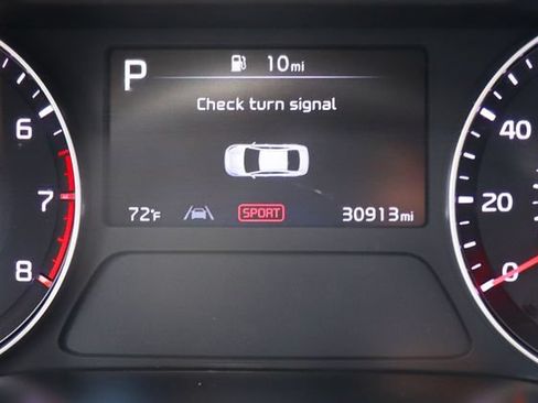 Used 2022 Kia Forte LXS FWD image 42