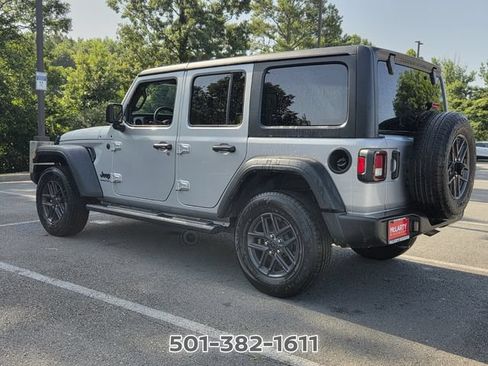 Used 2024 Jeep Wrangler Unlimited Sport AWD/4WD image 3
