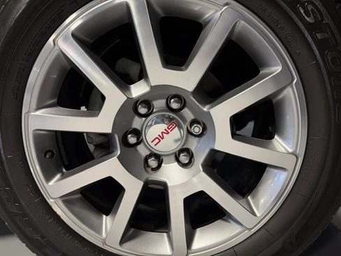 Used 2015 GMC Yukon Denali w/ Open Road Package AWD/4WD image 10