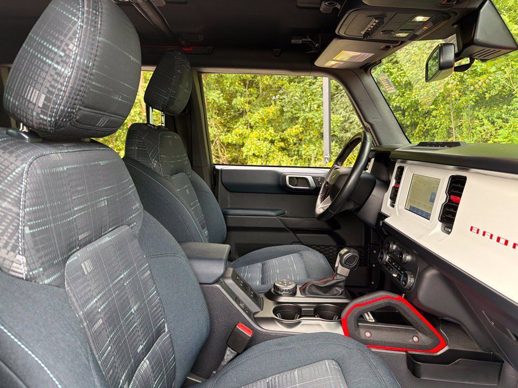 Used 2023 Ford Bronco Heritage Edition AWD/4WD image 15