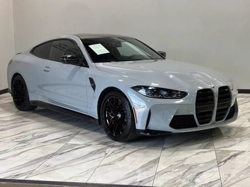 Used 2021 BMW M4 Coupe w/ Executive Package RWD image 3