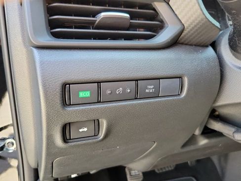 Certified 2025 Nissan Sentra S FWD image 20