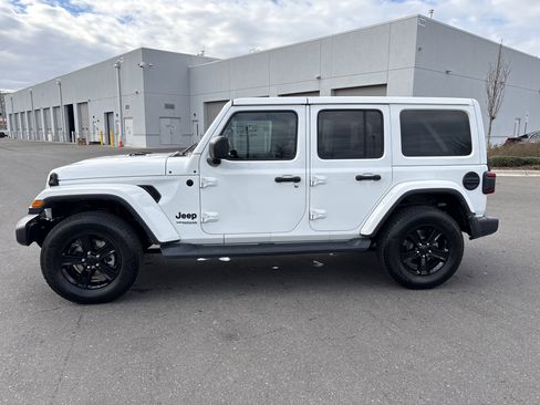 Used 2020 Jeep Wrangler Unlimited Sahara image 6