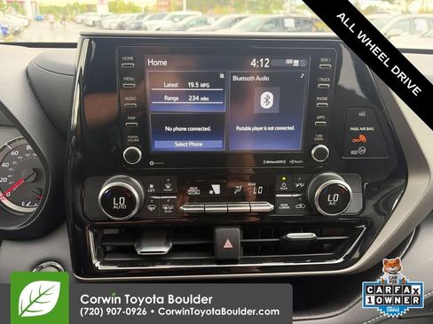 Used 2022 Toyota Highlander LE AWD/4WD image 33