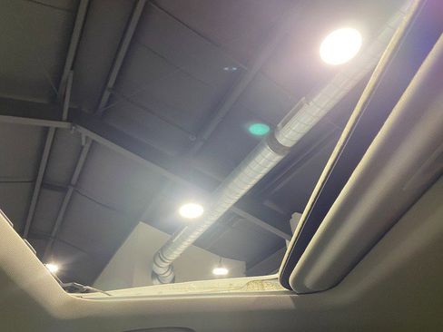 Used 2019 Nissan Altima 2.5 SV image 22