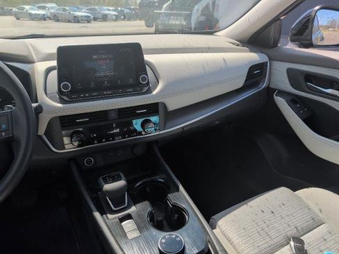 Certified 2023 Nissan Rogue SV image 14