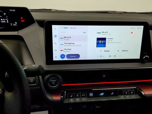 Used 2024 Toyota Prius Prime Premium w/ Advanced Technology Package image 17