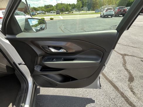 Used 2019 GMC Terrain SLT image 11