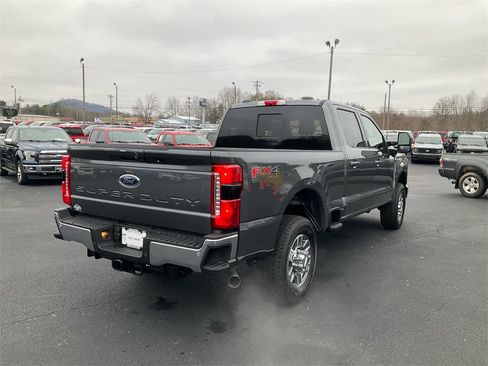 New 2026 Ford F250 Lariat w/ FX4 Off-Road Package image 5