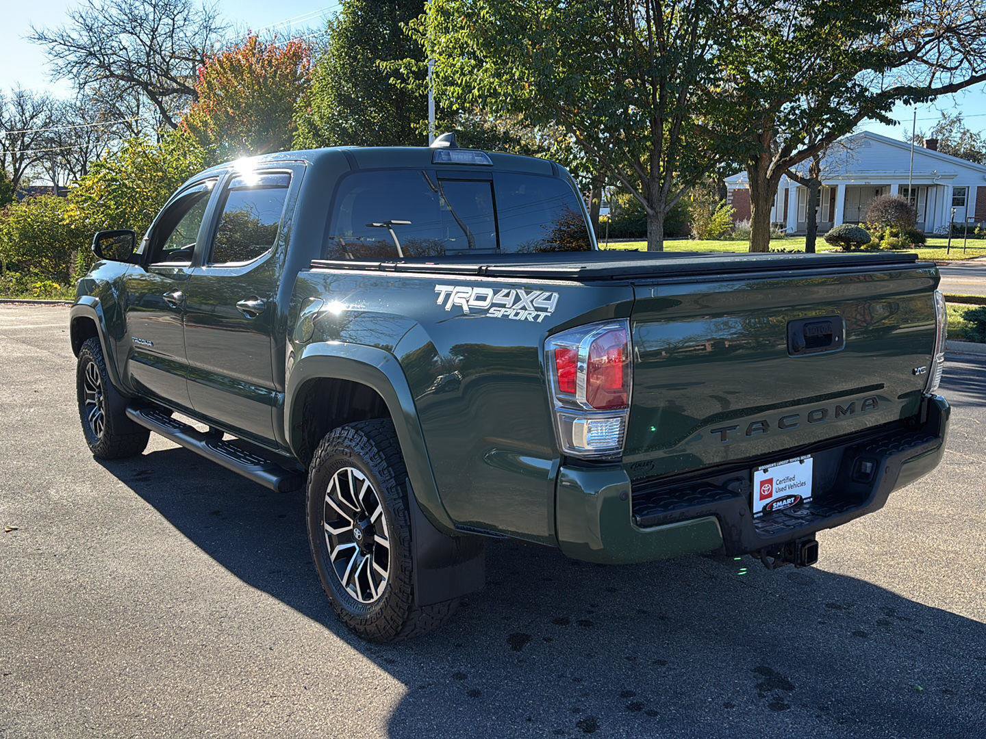Used 2021 Toyota Tacoma TRD Sport w/ Technology Package AWD/4WD image 14